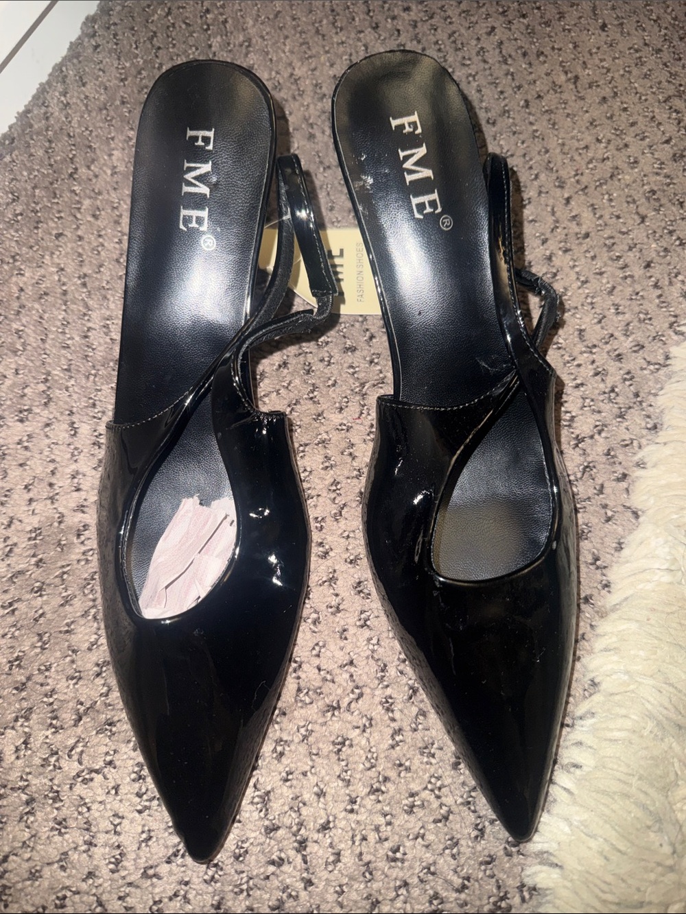 ME Makeover Essentials Black Patent Pointed-Toe Slingback Mules